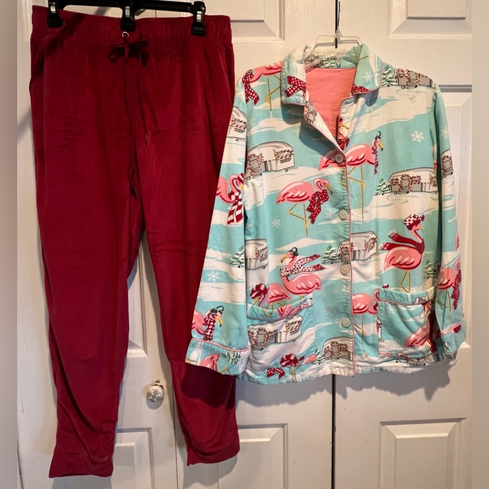 2 Pc Flamingo🦩Xmas Pajama Set - NICK & NORA button-down Top & Maroon Pants